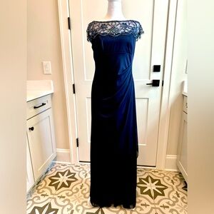Elegant Navy Blue Evening Gown